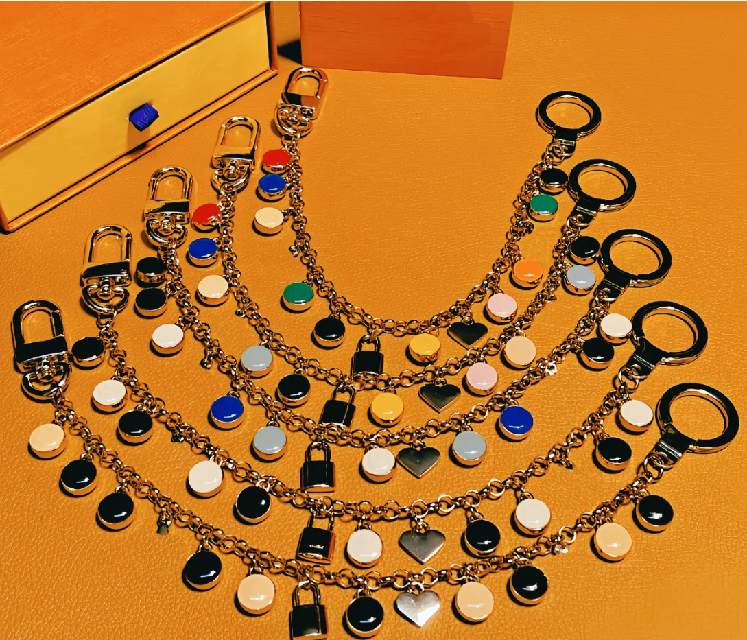 bag charm designer handbag charm luxury keychain bag Accessory Circle buckle Long chain Love pendant quality stainless steel chain wholesale