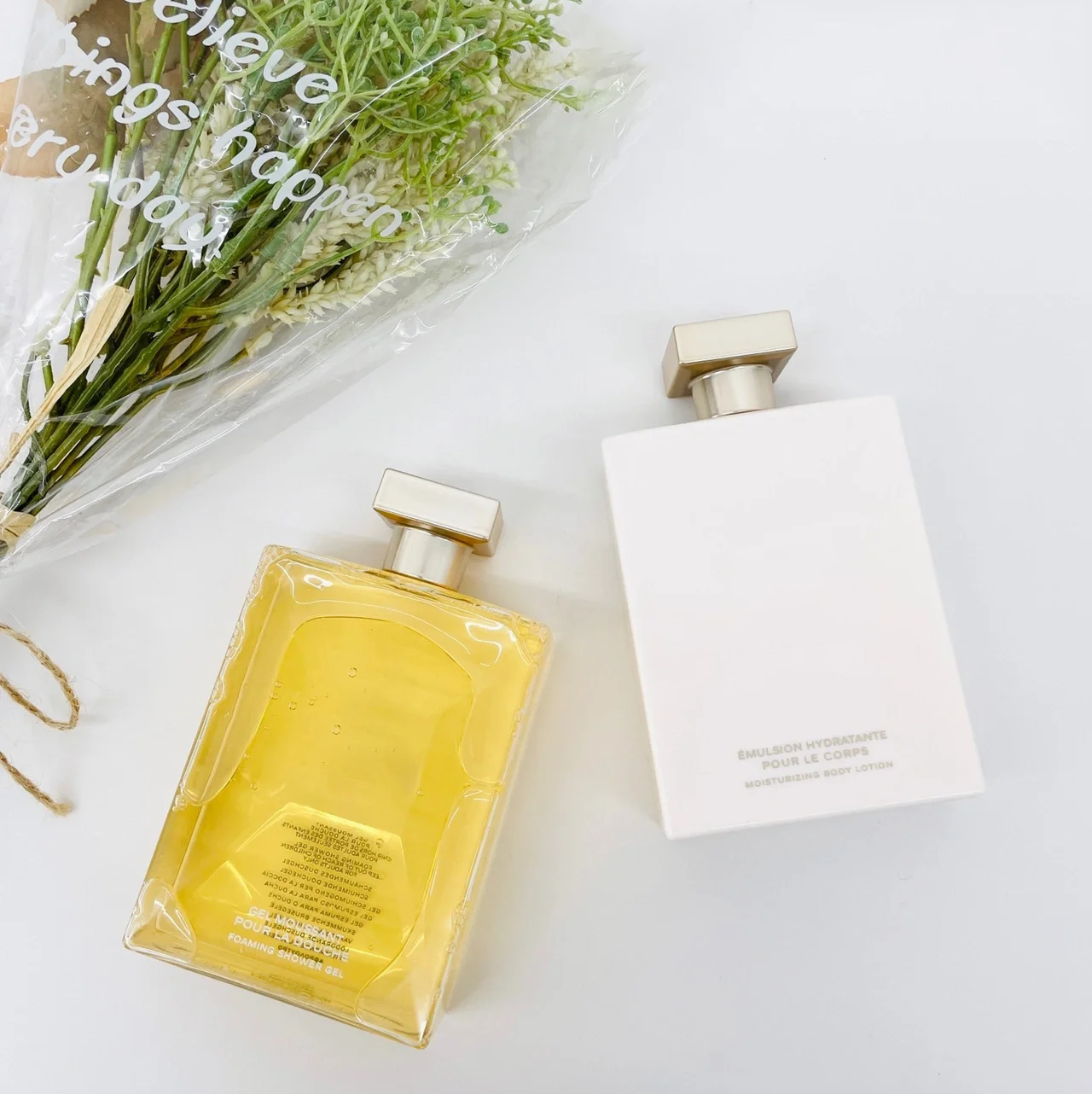 Skin Care Bath Lotion Body Lotion 200ml Moisturizing And Long Lasting Fragrance Cleanses Effectively Good Quality