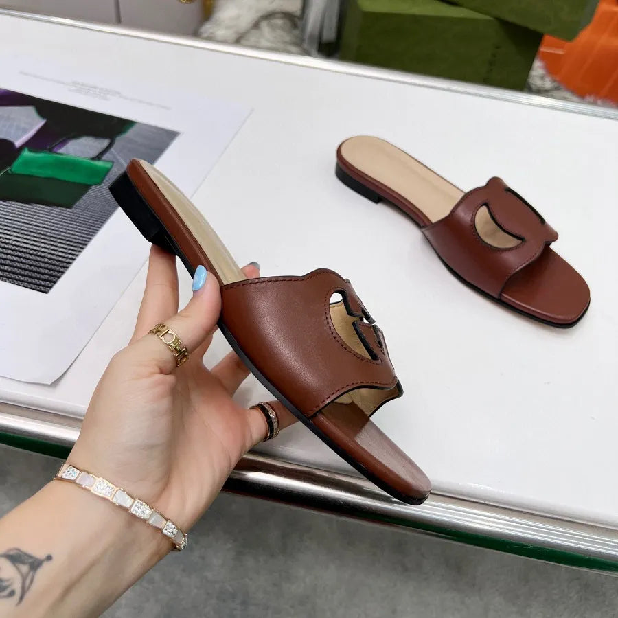 2024 hot Designer slipper Women Slippers Luxury Sandals Brand Sandals Real Leather Flip Flop Flats Slide Casual Shoes Sneakers Boots by brand 323