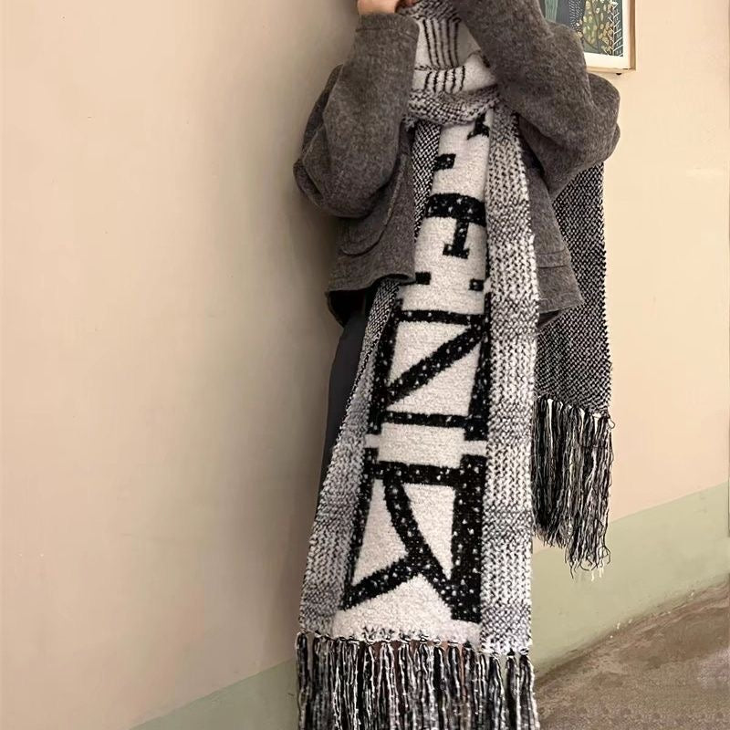 New No. 297 milk salt gray EE letter enlarged and lengthened scarf shawl female student tassel warm imitation cashmere couple scarf