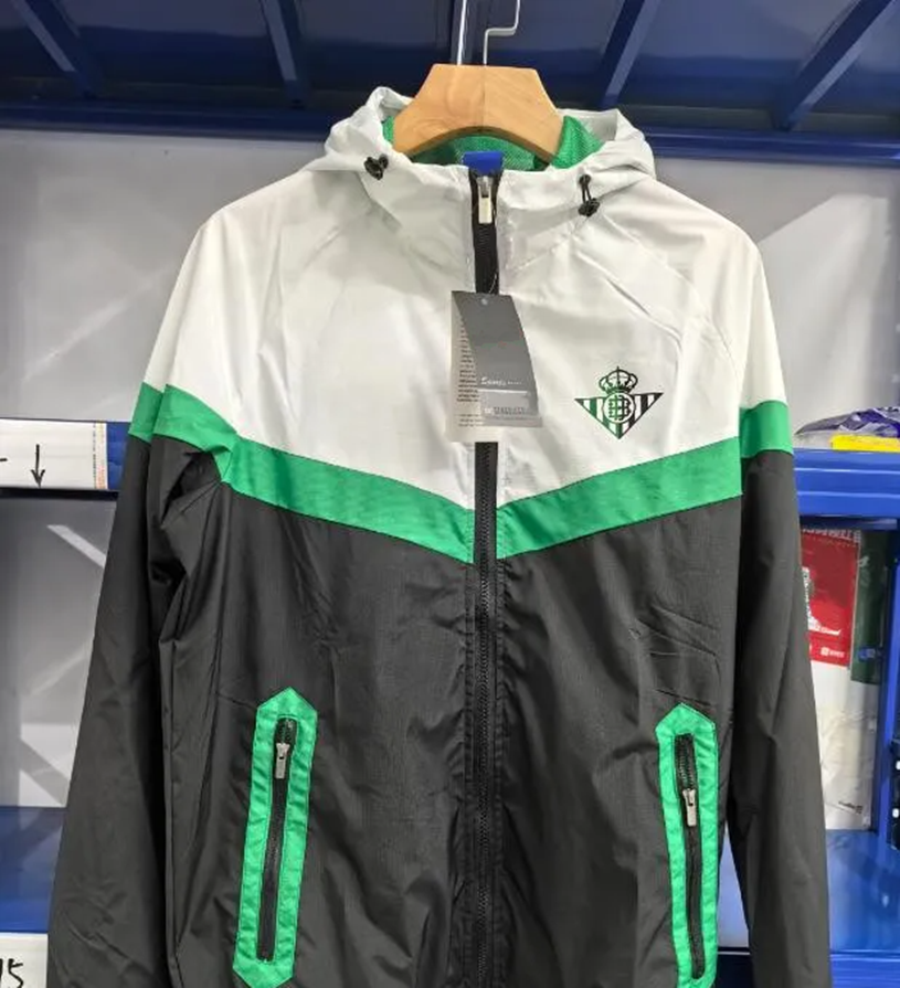 2025 2026 windbreaker half zipper Real Betis Sevilla kids and adult tracksuit jacket soccer jersey 25 26 tracksuit training Half pull long sleeve zi