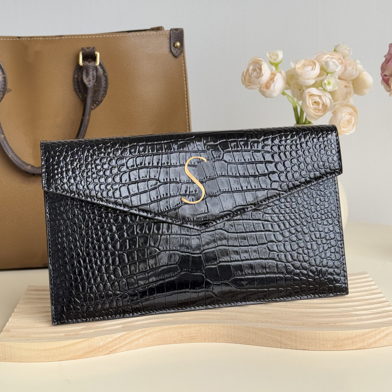 Womens mens handbags UPTOWN Clutch Bags Luxury Designer bags tote grain embossed leather crossbody Shoulder envelope Bag Wallets Top quality Evening