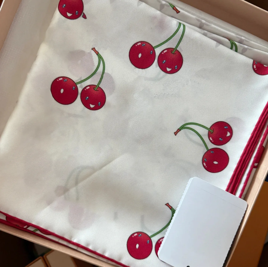 Cherry Print Designer Wer Imitate Silk Scarf Headband For Women Fashion Long Handle Bag Scarves P Shoulder Tote Lage Ribbon Head Wraps 90X90cm