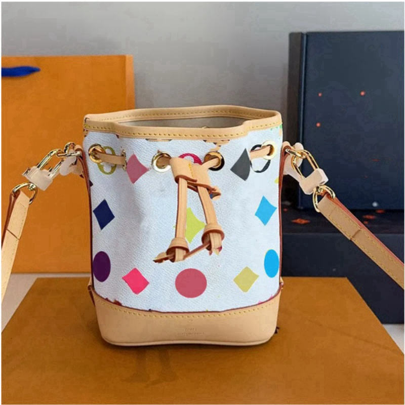 25SS Colorful Flower Leather Bucket Bag Women Luxurys Designers Bags Totes Handbag Croissant Wallets Bag Messenger pouch purse 16cm