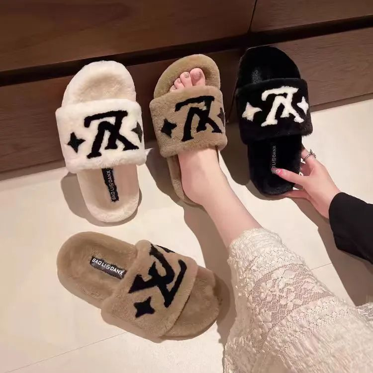 LLLLL Sandals plush Cotton Slippers Designer Shoes Flip Flops Fashion Anti-Slip Female Slides Women Furry Fluffy Faux Fur Warm Indoor 111