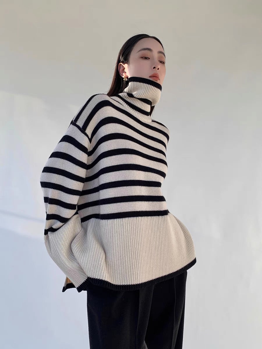 Design Sensation Blast Street Black and White Stripe Sweater for Women 2023 Autumn-Winter New Loose Outerwear Slouchy High Neck Knit