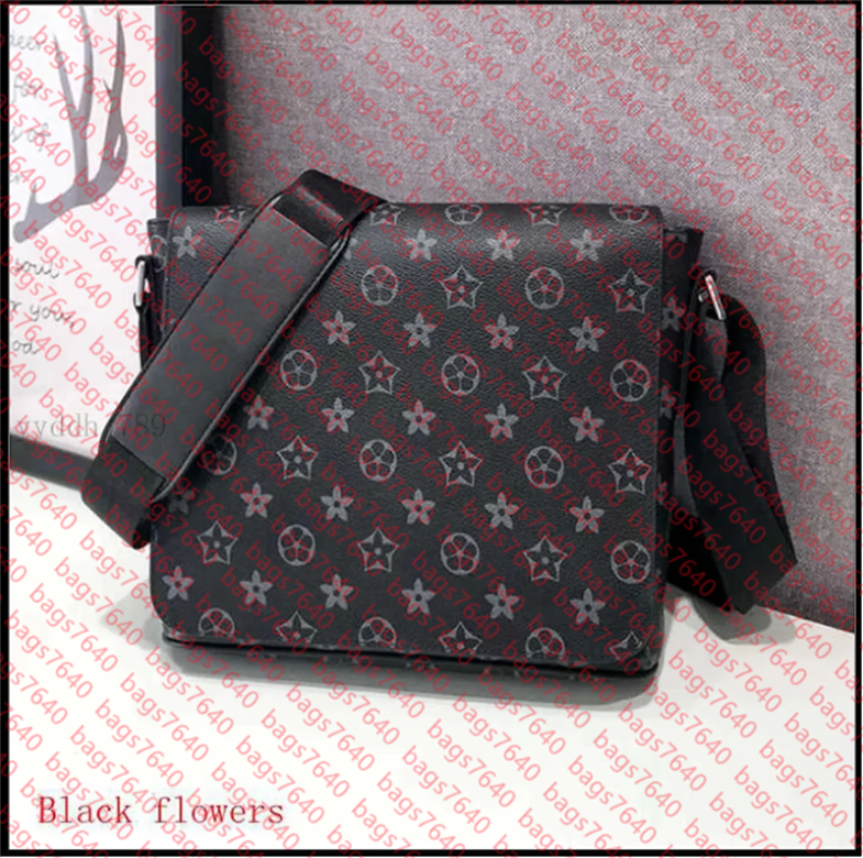 Mens Shoulder Bags canvas leather Designers Messenger Bag Famous Trip Postman Classic Handbag Briefcase Crossbody Good quality Walle