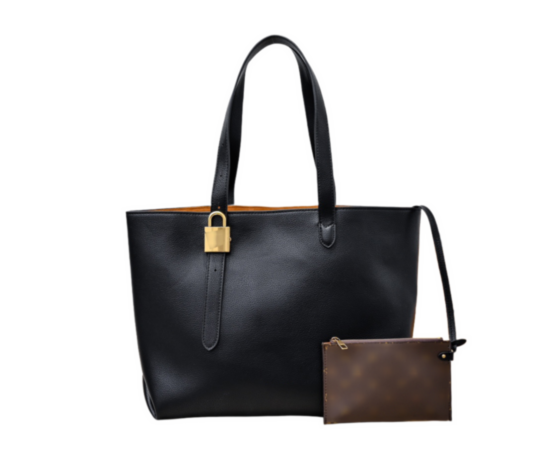 Chic Designer Purse Made from Premium Soft Grain Leather and Luxurious Suede Inside Includes Detachable Shoulder Straps