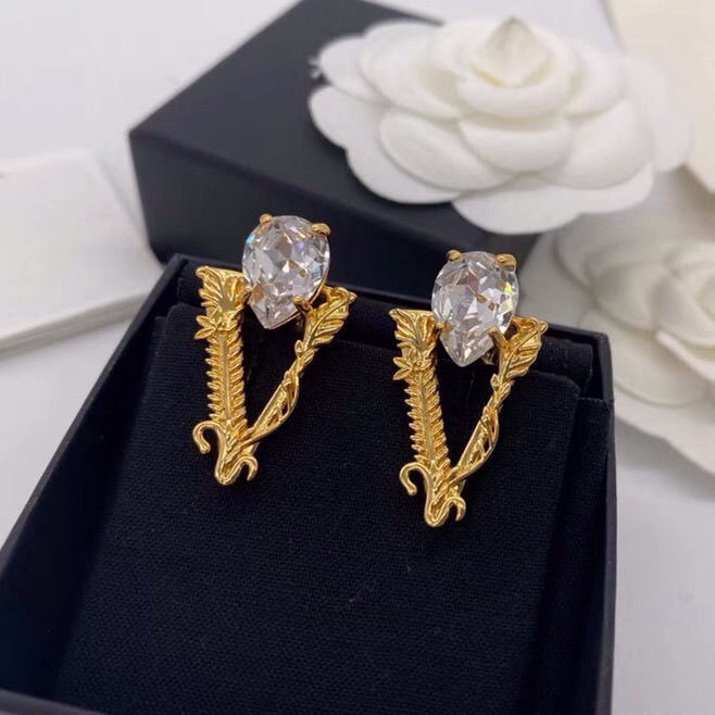 Luxury Stud medusa 21 new ladies fashion classic rhinestone beauty head Baroque earrings