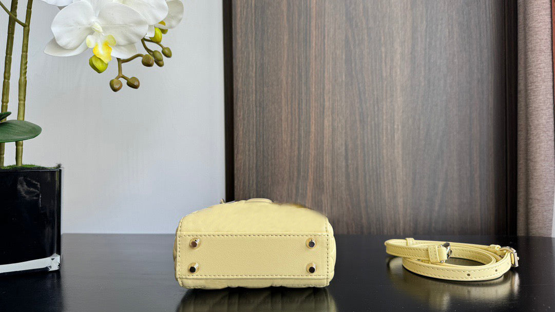 10A upgraded magnetic hasp metal handles chip authentication mini caviar sheepskin womens chain wallets with box purses shoulder crossbody bag handb