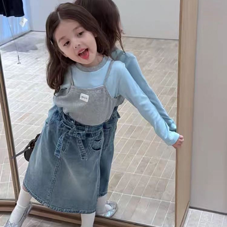 D412 Girls suits spring and autumn 2025 new style girls suspenders bottoming shirt two-piece suit fashionable denim skirt