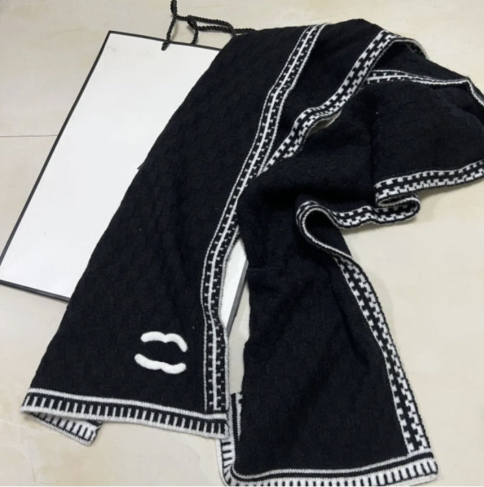 Designer scarf luxury scarf for women Shawl Knitting Warm Fashion Trend Two Sides Pure Color Temperament Travel Holiday Gift Winter women and men lo