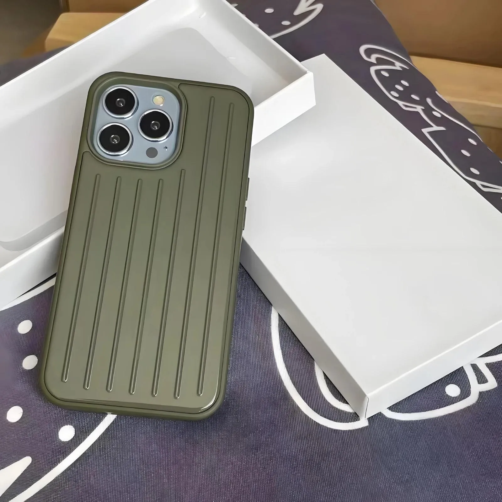 Newest Top-quality Suitcase Designer Fashion Phone Case for Apple iPhone 16 Pro Max 15 14 Polycarbonate Aluminum Alloy MagSafe Weave Back Cover Coqu