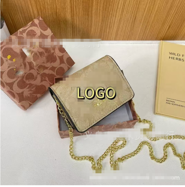 2025 Luxurys Designers Bags Shoulder Bag Mini Handbags Pochette Accessories Crossbody Wallet Womens Purses Card Holder Messenger Purse QW1aaa1