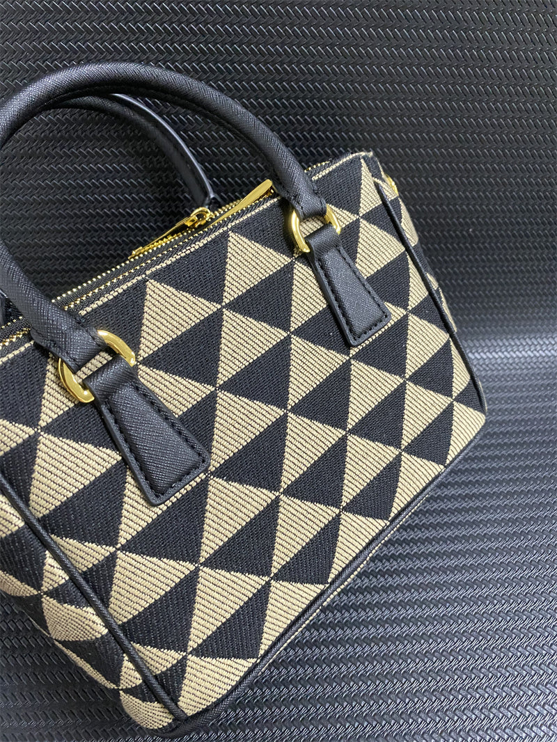 New canvas Totes Bag Letter Shopping Bags Canvas Designer Women Straw Knitting Handbags Summer Beach Shoulder Bags Large Casual Tote W661