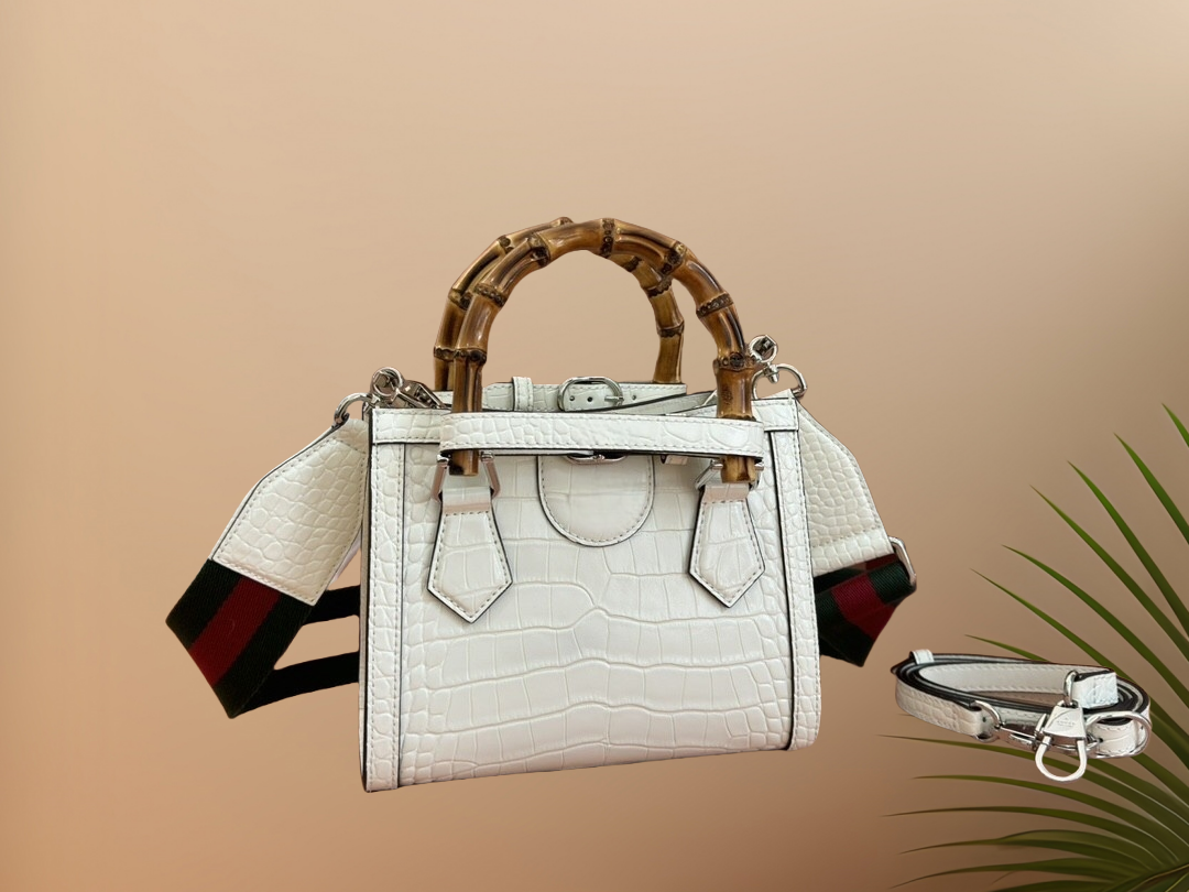 Master Quality Classic Bamboo Handbag Premium Designer Leather Shoulder Crossbody Bag Women Luxury Brand Handbag Classic Style Boxed Cosmetic Bag