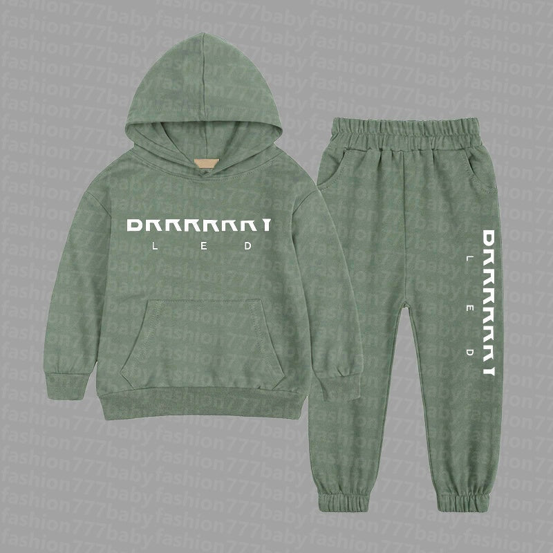 In stock children&#039;s clothing Sets fashion boys gril Outdoor sports kids clothes Luxury cotton hoodie kids designer printing sweater pants Cloth