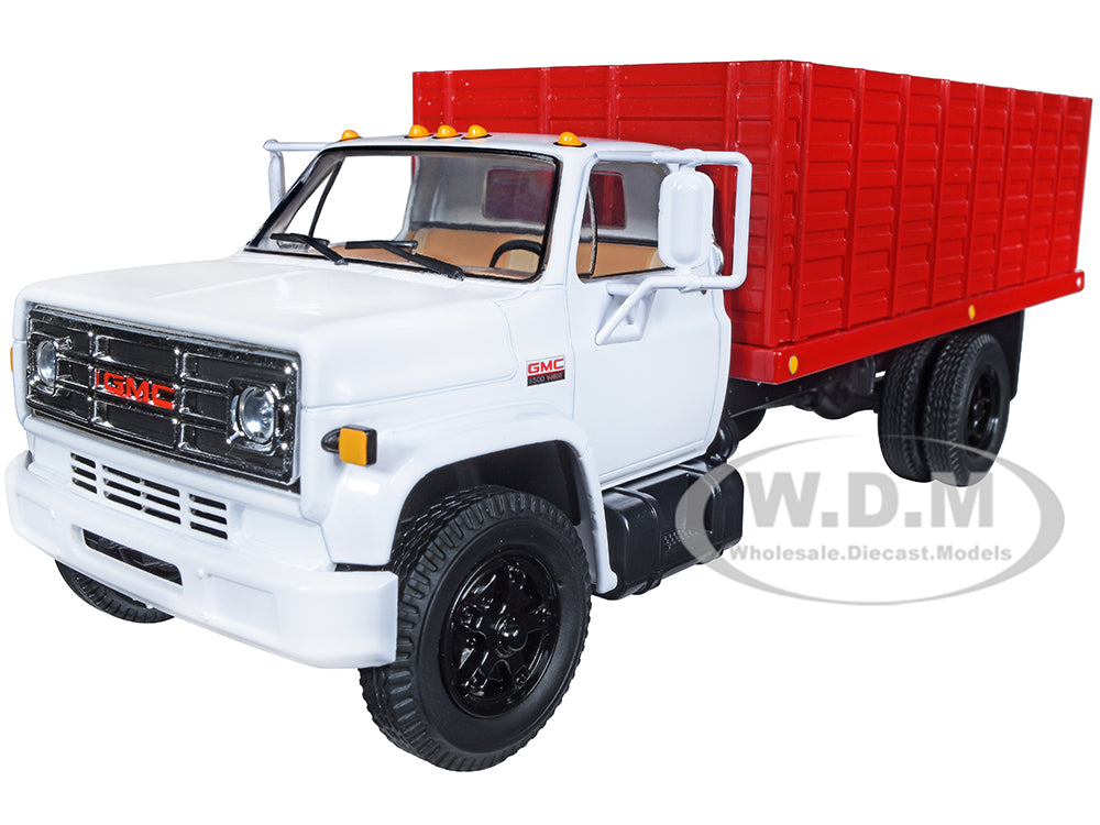 1970s GMC 6500 Grain Truck with Corn Load White and Red 1-34 Diecast Model by First Gear