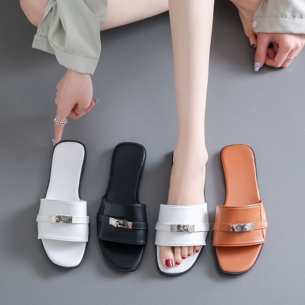 Women Slippers Flat Bottom Designer Shoes Fashion New Korean Version Outerwear Triple Black White Brown Free shipping