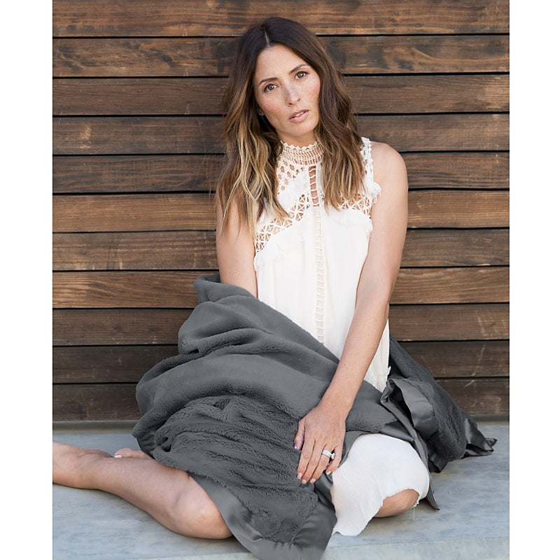 Little Giraffe Luxe Throw