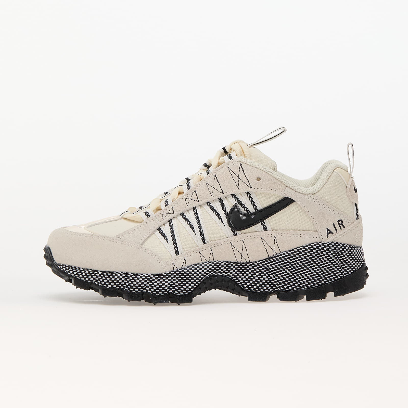 Joggesko Nike W Air Humara Pale Ivory- Black-Coconut Milk-Sail EUR 36.5