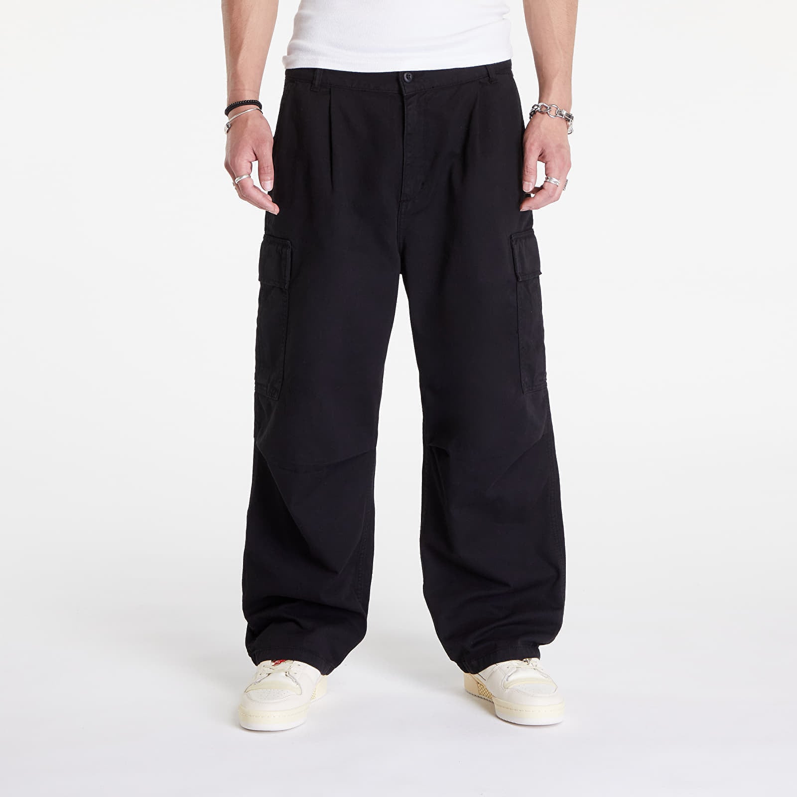 Housut Carhartt WIP Cole Cargo Pant Black Garment Dyed 34