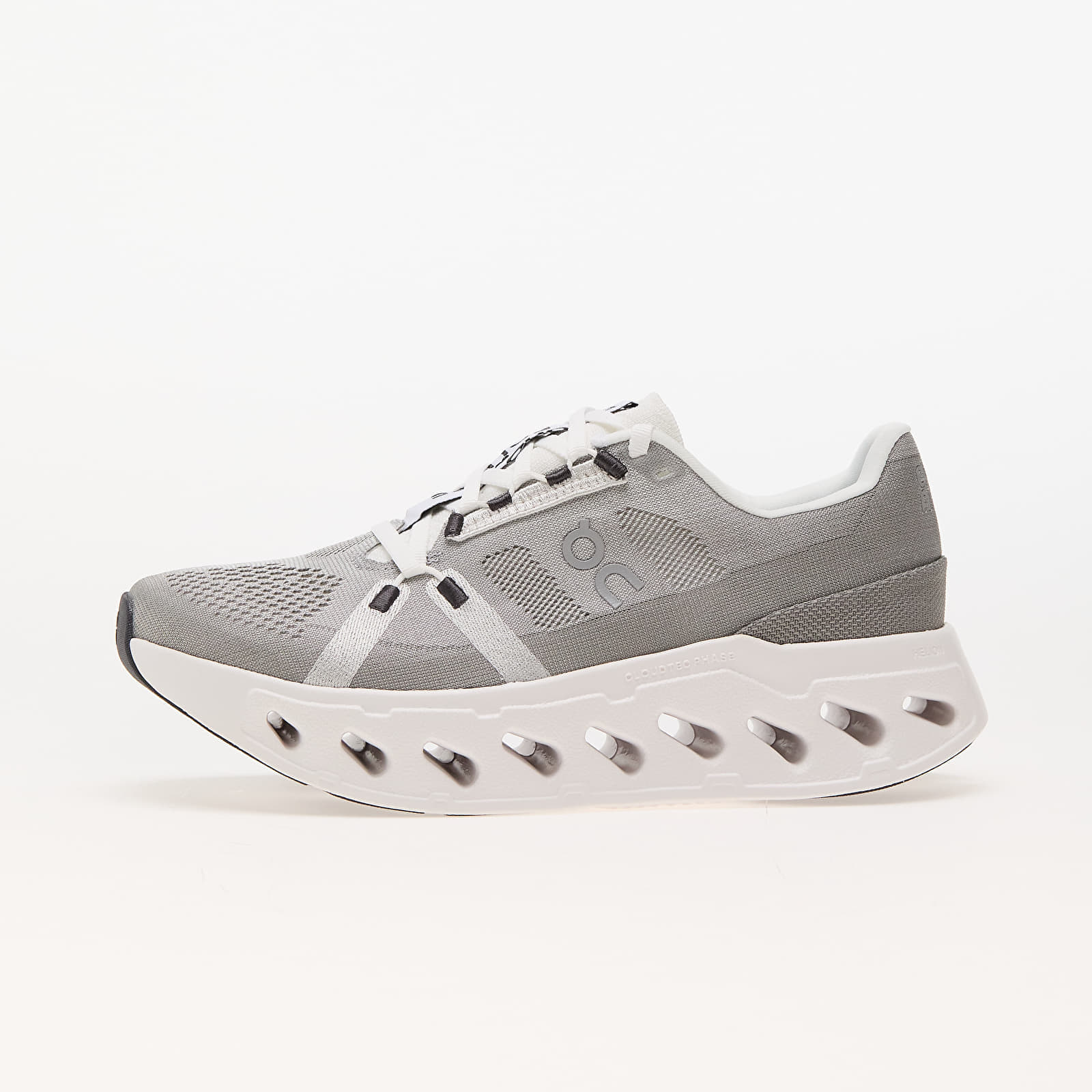 Sneakers On W Cloudeclipse Alloy- White EUR 40.5