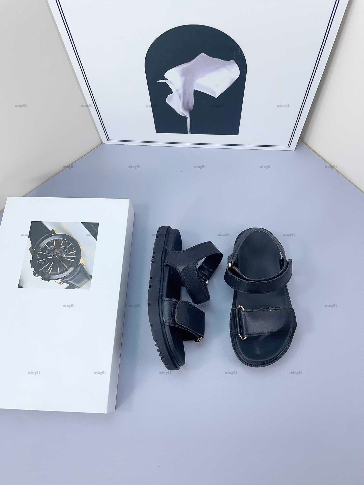 Brand baby Sandals Gold logo decoration Kids shoes Size 26-35 Including box summer toddler shoe Solid color girls boys Slippers