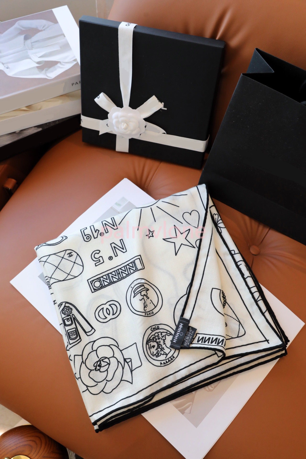 90*90cm Luxury Silk scarf Shawl Square Scarf for Women Satin Hijab Fashion Wraps Neckerchief Female Hair Bands Ribbon Headband Bandana chiffon scarf