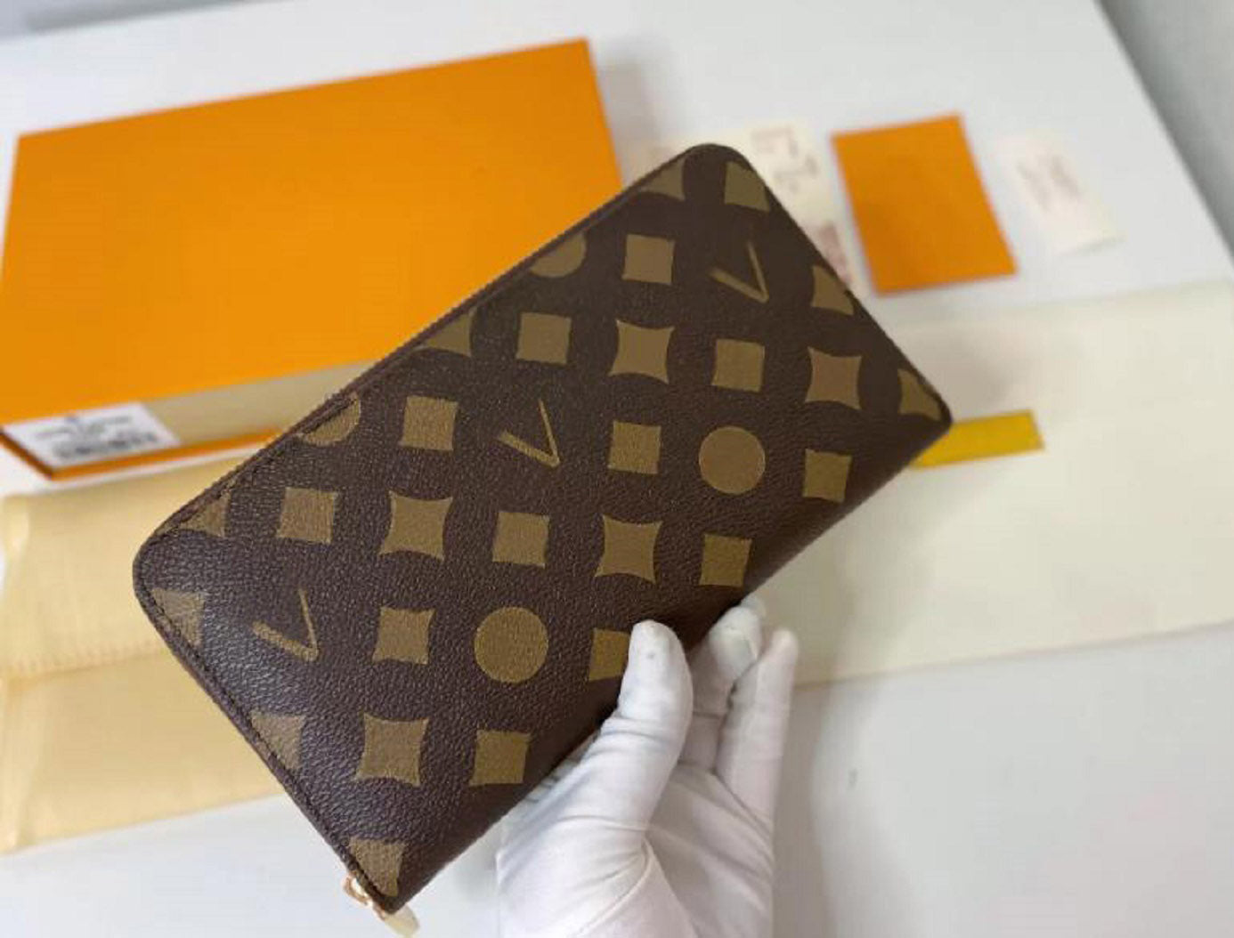 Fashion designer wallets luxury Zippy long purses mens womens slim clutch bags Highs quality flower letter coin card holders with original box dust