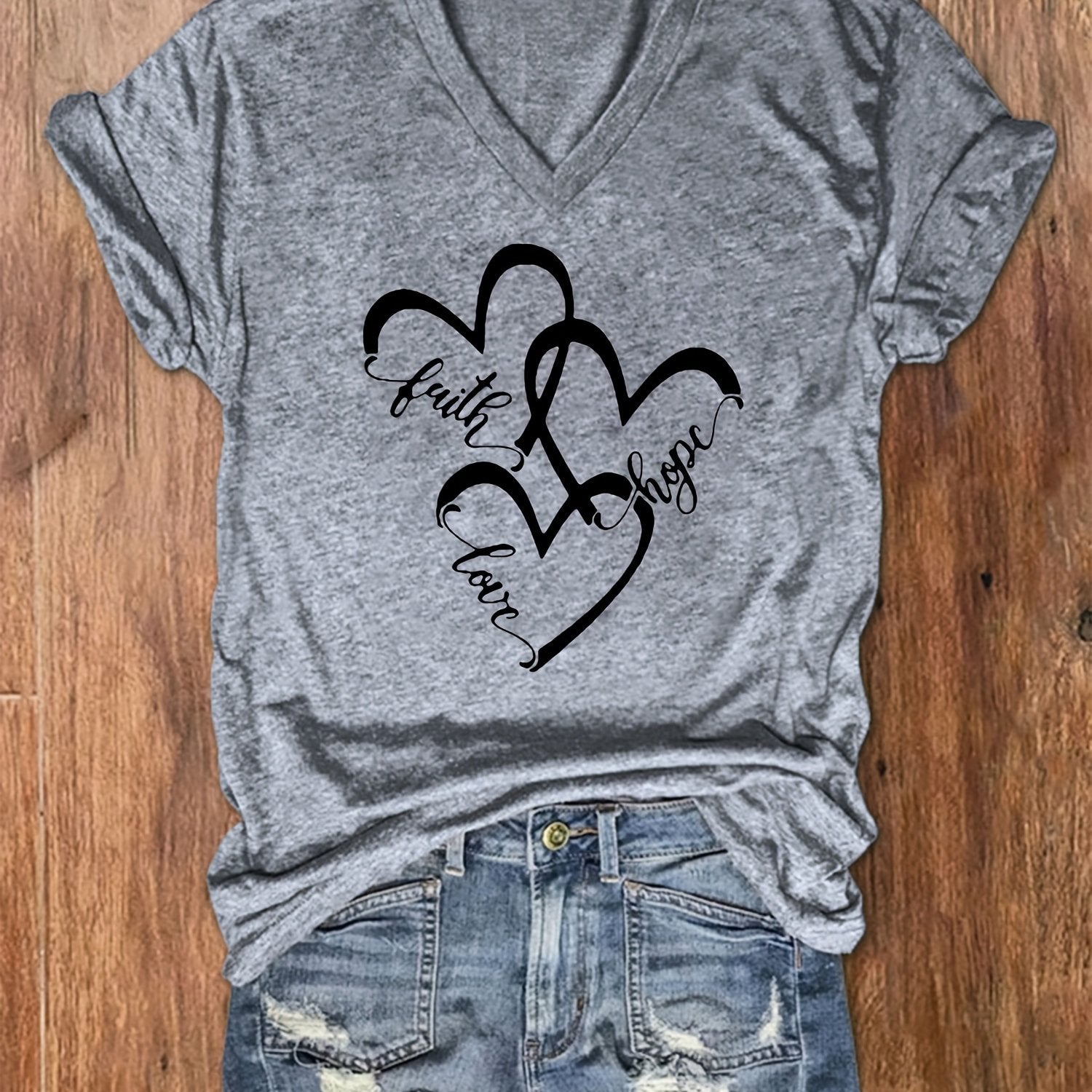 TEMU Hearts Print T-shirt, V Neck Short Sleeve Casual Top For Summer & Spring, Women's Clothing