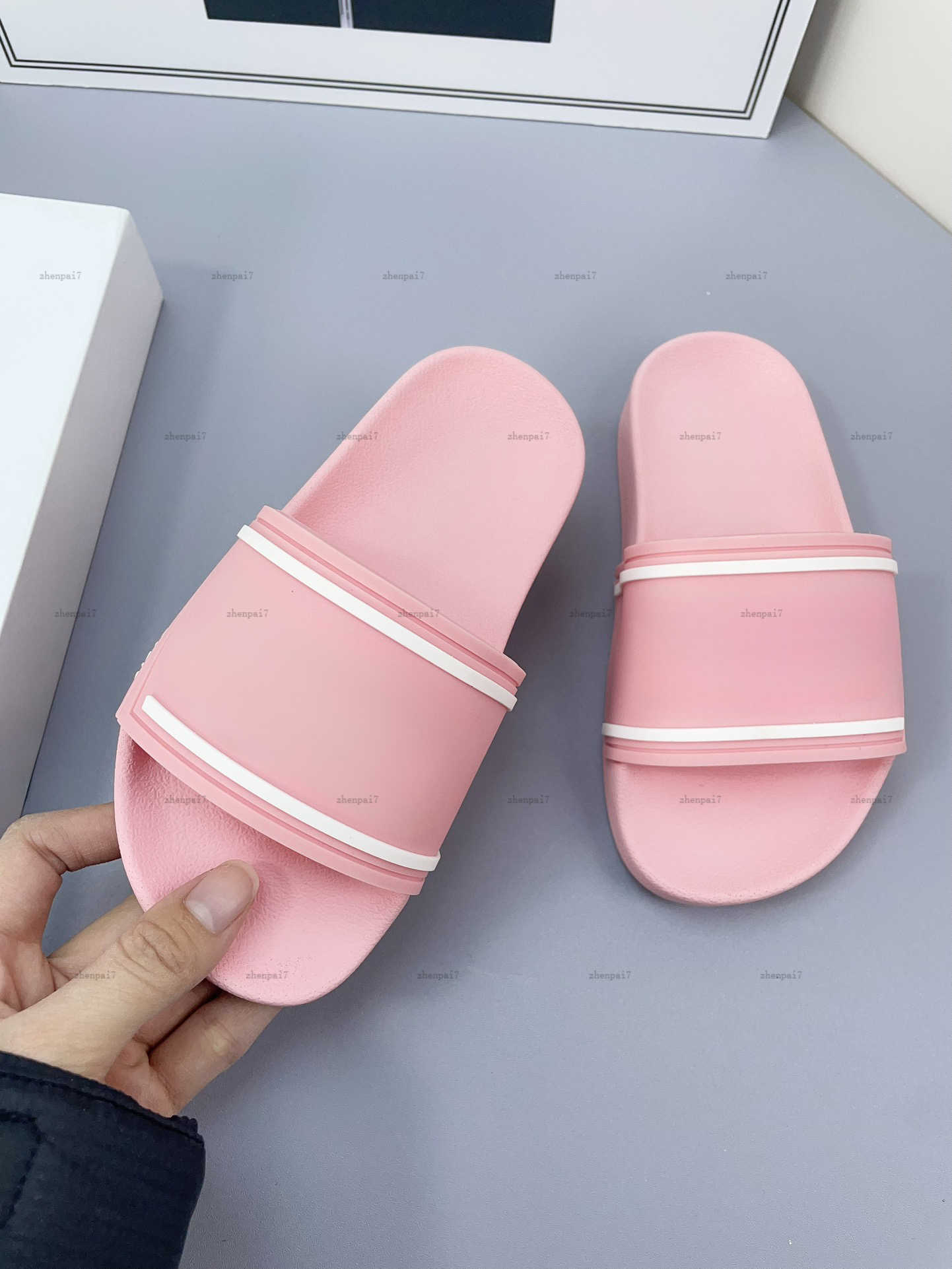 Top baby slippers Cute Pink design kids shoes sizes 26-35 Including shoe box summer designer boys girls Sandals