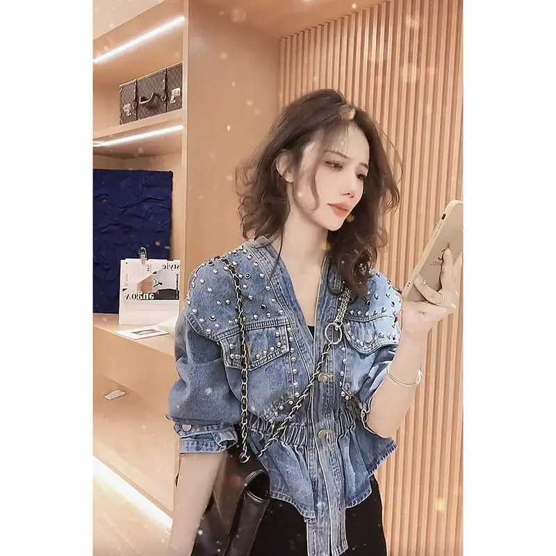 Turn-down Collar Nail Bead Denim Jacket Women Loose Zipper Outwear Jean Coat Female Spring And Autumn Jacket Blue Black JacketsX240920