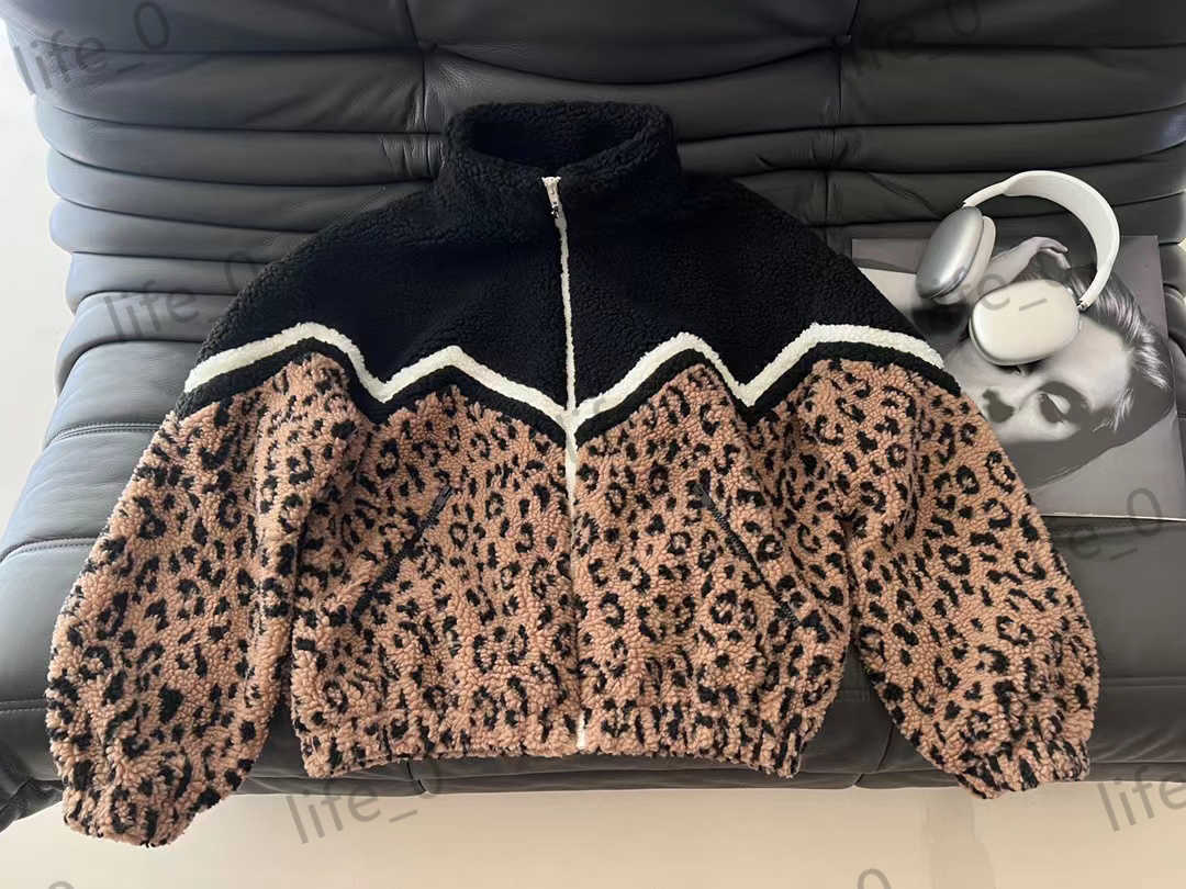 Brand Womens Jackets Mosaic Leopard Polar Fleece Outerwear Tops Soft Lining For Comfort Warmth Coats Designer Casual Joker Jacket Women