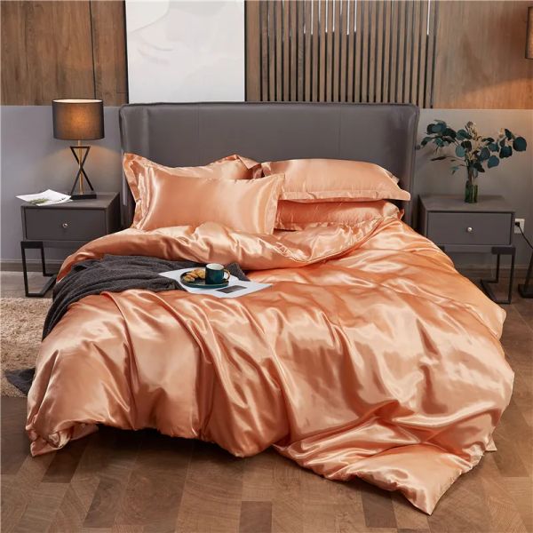 3pcs Set Coral Fleece Quilted Bedspread Printed Soft Velvet Bed Skirt Warm Plush Velvet Wedding Bed Sheet with 2pcs Pillowcase 150