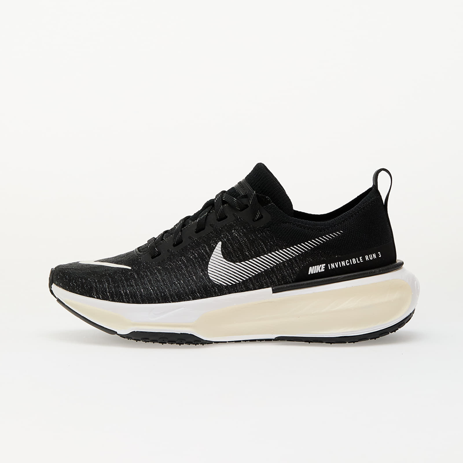 Joggesko Nike Wmns Zoomx Invincible Run Fk 3 Black- White-Dk Grey-White-Coconut Milk EUR 38