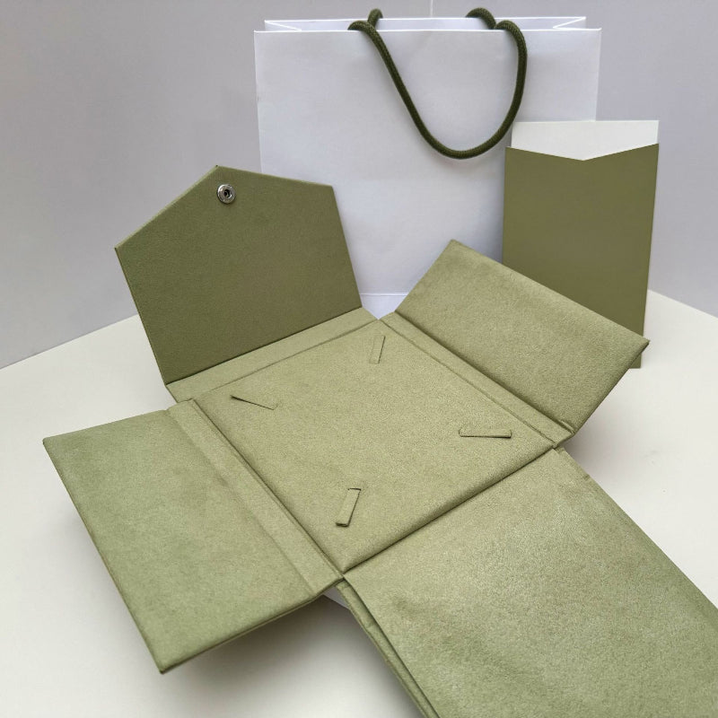 Luxury classic clover designer jewelry box case with bag top grade earrings necklace bracelet ring bangle brooch long sweater necklaces jewellery bo