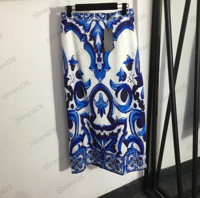 Designer Skirts Womens National Style Blue And White Porcelain Printed Skirt Invisible Zipper Design High Waist Slit Casual Short Skirts Women Cloth