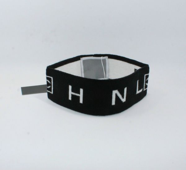 2024 Women Knitted Headband Warm Woolen Cross Headbands Knitting Headwrap with Button for Ear Protective Designers Mask Holder Hairlace