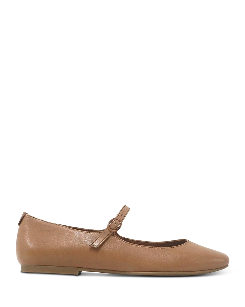 Gentle Souls by Kenneth Cole Women's Wynona Square Toe Mary Jane Flats