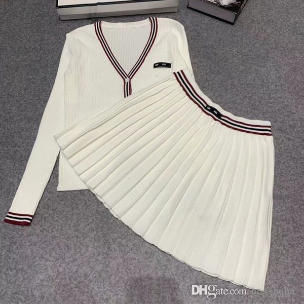 Women Designer Knit Two Piece Dress Set New Fashion Slim Fit V-neck Long Sleeved Rib Sweater High Waisted Pleated Skirts Outfits