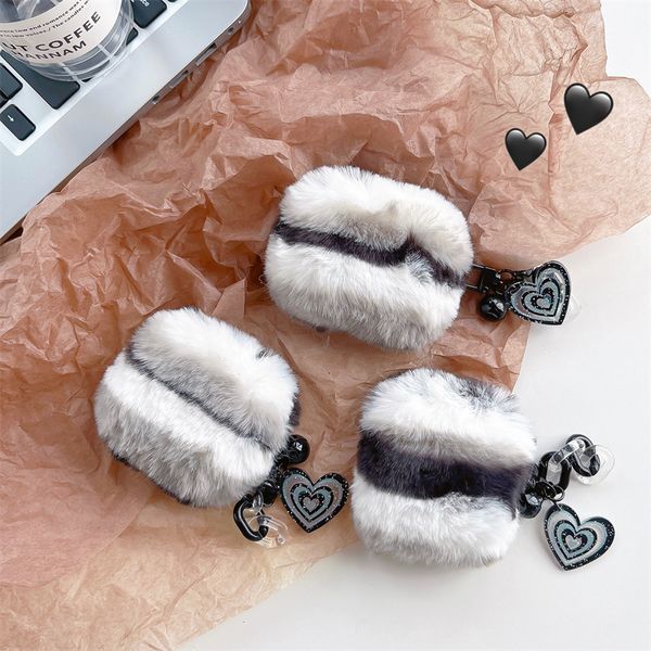 ddmygifts Black and white plush suitable Pro2 Bluetooth wireless headphone case 1-2-3 generation soft shell chain for women