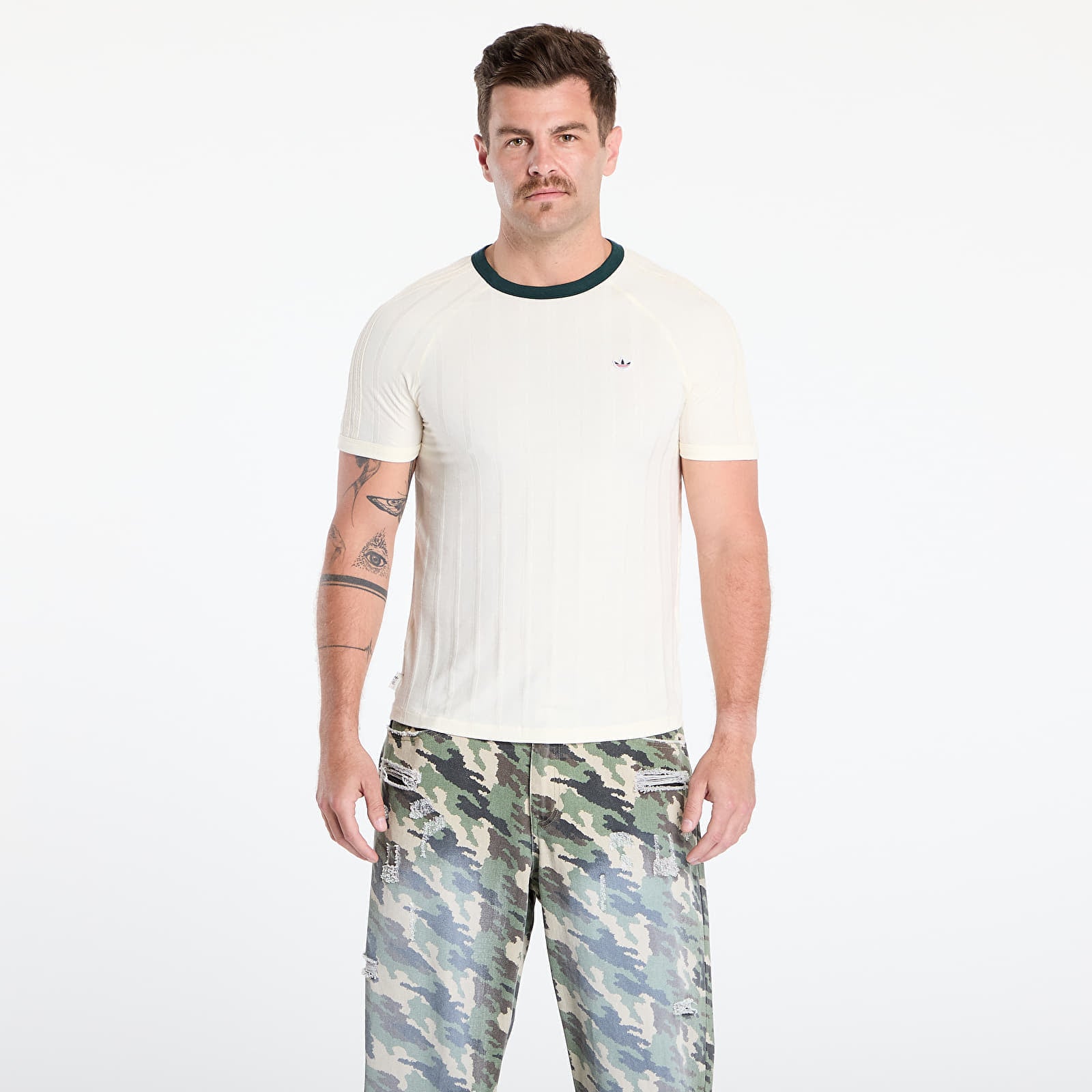 T-skjorte adidas x Clot Rib T-Shirt by Edison Chen Cream White- Green Night- Gum 2 M