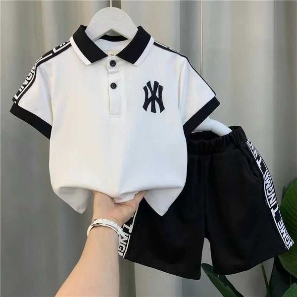 Roupas definem roupas de verão para bebês com idades entre 1 e 8 cartas de colarinho de colarinho e shorts 2pcs Boutique Baby Clothing Conju