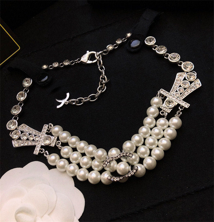 Pendant Necklaces Pearls Sweater chain Designer Woman Latest gold chokers C Necklace Luxury Jewelry Diamond Crystal Women Ccity dfrdsas