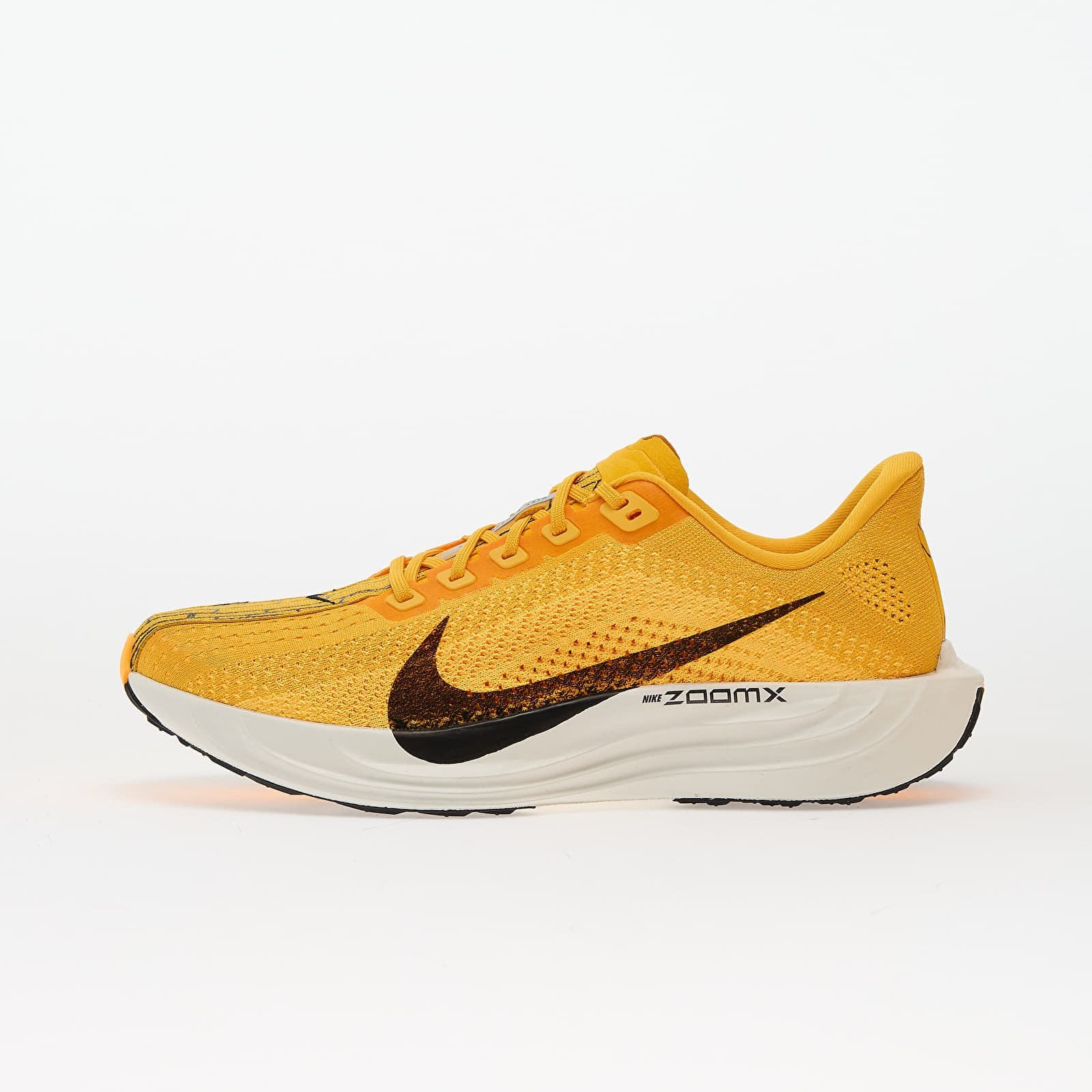Sneakers Nike Pegasus Plus Lv8 Univ Gold- Black-Laser Orange-Sail EUR 44.5