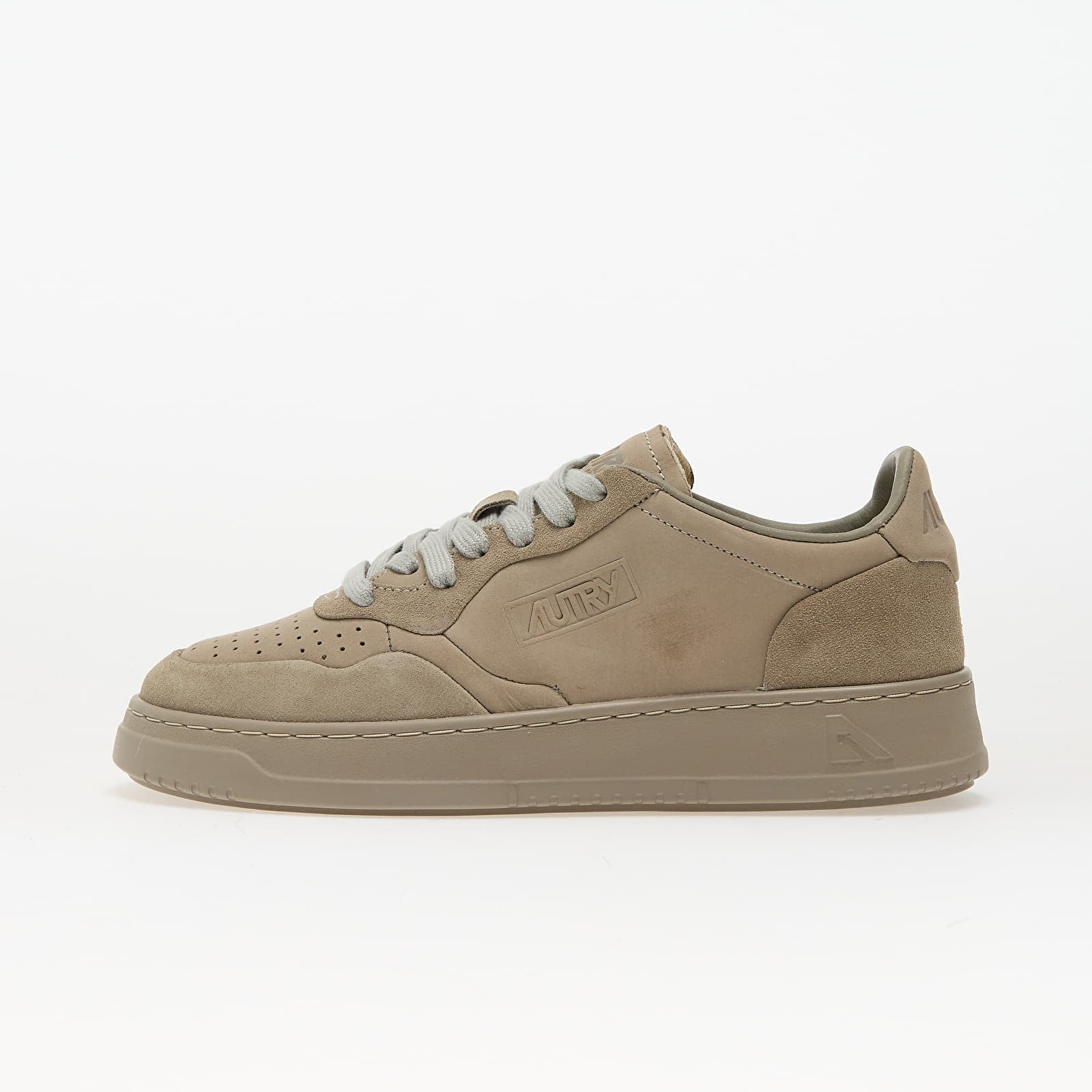 Sneakers Autry Medalist Low Wom London Fog- London Fog EUR 38