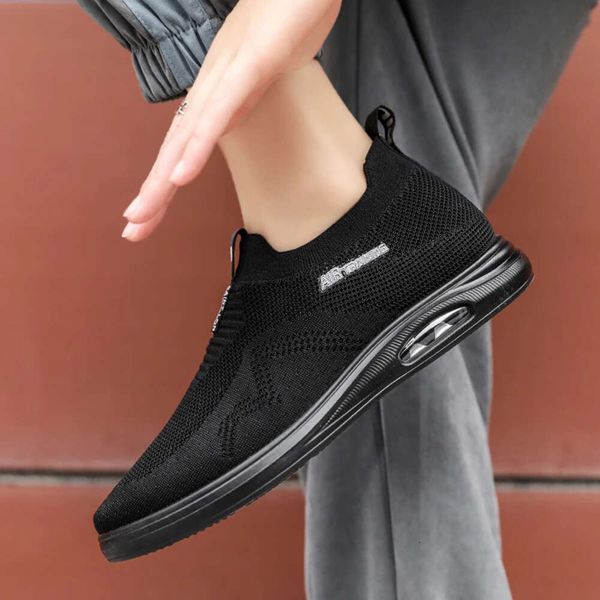 Moda Summer Men Sapatos casuais malha de ar ao ar livre deslize o homem de tênis confortáveis tênis de água tamanho 45 dhshoesc