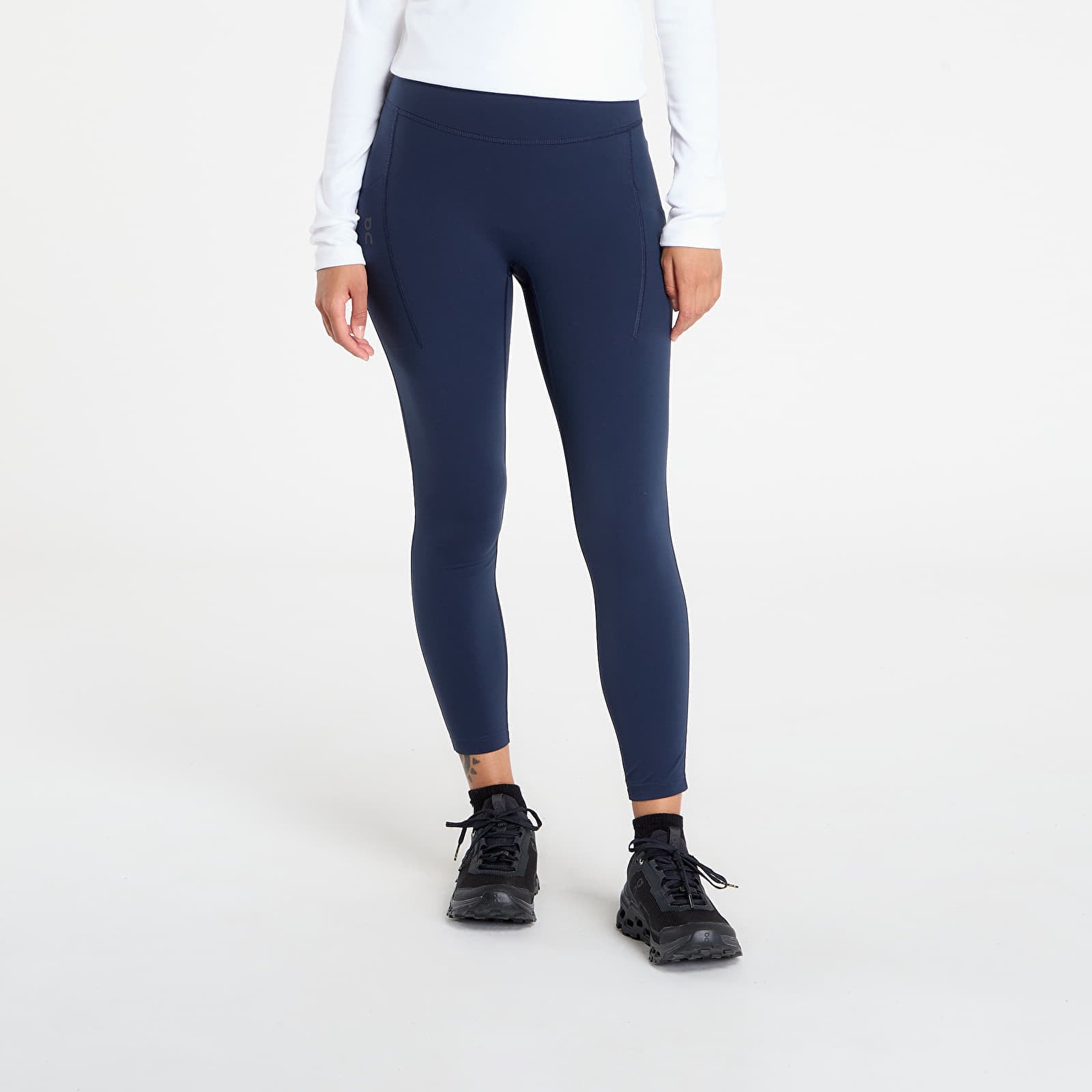 Leggings On Performance Tights 7-8 Navy M