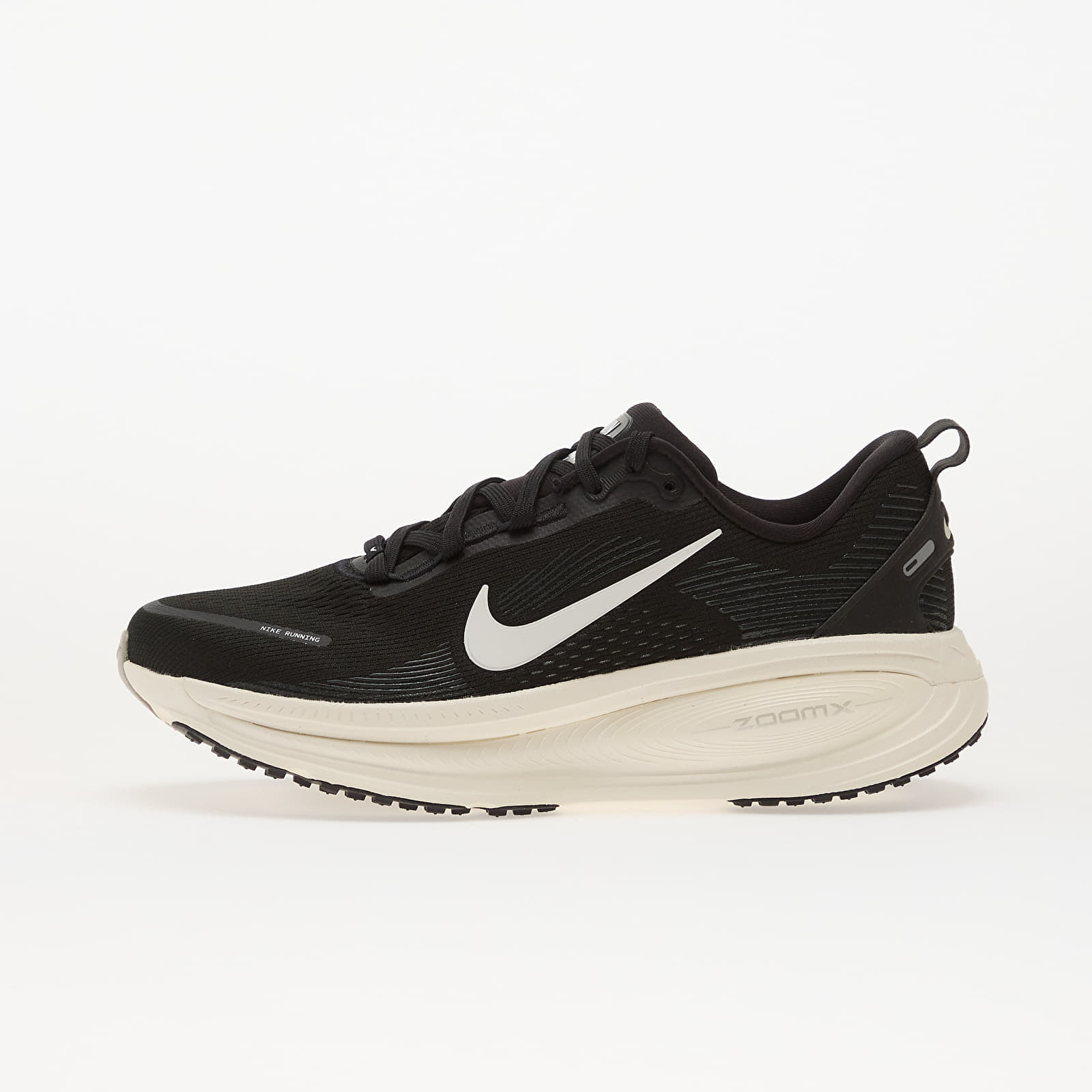 Joggesko Nike Vomero 18 Black- Summit White-Coconut Milk-Lt Iron Ore EUR 44.5